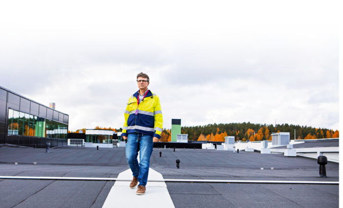 Skanskan rakennuspäällikkö Jukka Patala sanoo, että projektin kesto on puolta pitempi kuin normi- kohteissa: ”Se on vaatinut sitkeyttä ja pitkäjänteisyyttä.”